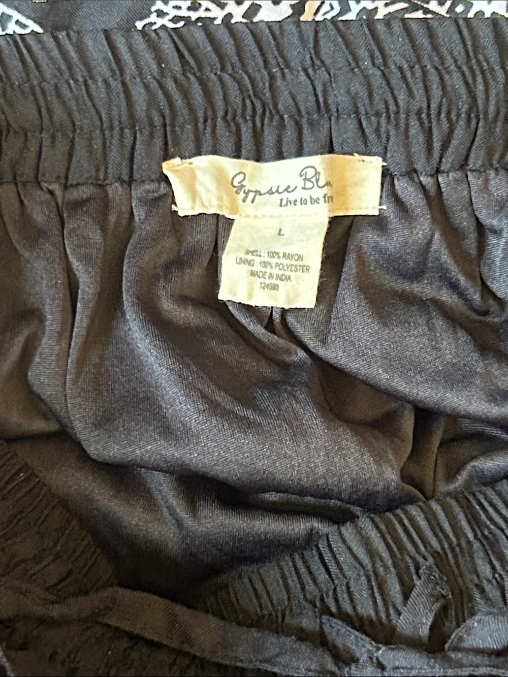 Gypsieblu Black And White Skirt - Picture 2 of 4